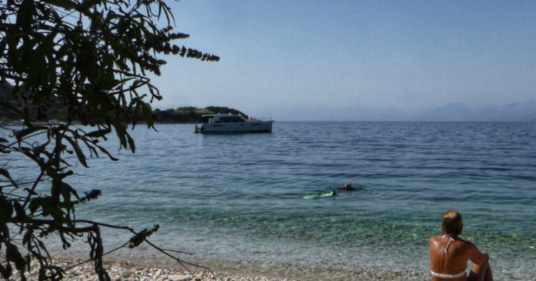 Καιρός: Μετά τις μπόρες και τη συννεφιά έρχονται 35άρια - Η πρόγνωση των επόμενων ημερών