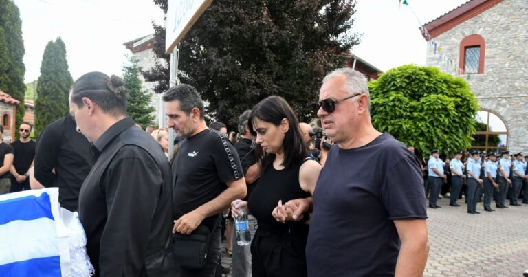 Γυναικοκτονία στη Δράμα: Συγκλονίζει η αδελφή της 45χρονης - «Η σιωπή σκοτώνει και η κακοποίηση δεν είναι ιδιωτική υπόθεση»