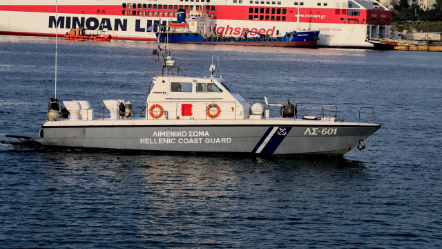 Εντοπίστηκε σορός 60χρονου άντρα στη θαλάσσια περιοχή του λιμανιού του Πειραιά