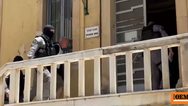 Στη Σταυρούλα ανήκουν οι κηλίδες αίματος  στην τηλεόραση και το πάτωμα του σπιτιού που νοίκιαζε στον 43χρονο