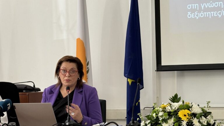 «Πολύ σύντομα» στη Βουλή νέο νομοσχέδιο για διορισμούς εκπαιδευτικών, λέει η Υπ. Παιδείας