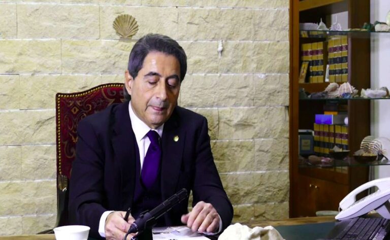 Επιφυλάχθηκε η απόφαση του Ανωτάτου στην αίτηση Κληρίδη για ακύρωση του εντάλματος έρευνας