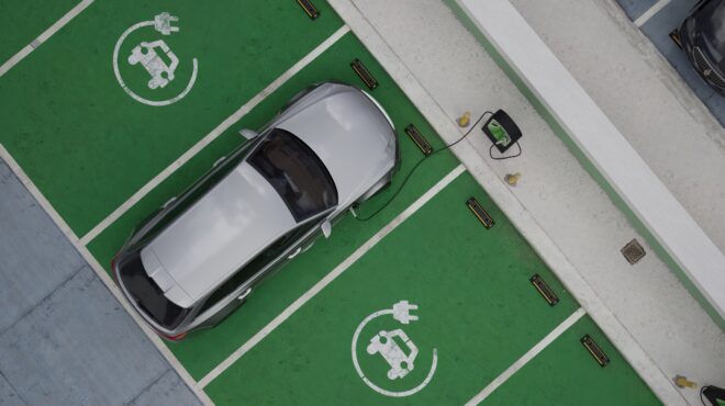 Τα αυτοκίνητα μεγαλώνουν κάθε χρόνο και «πνίγουν» τις πόλεις