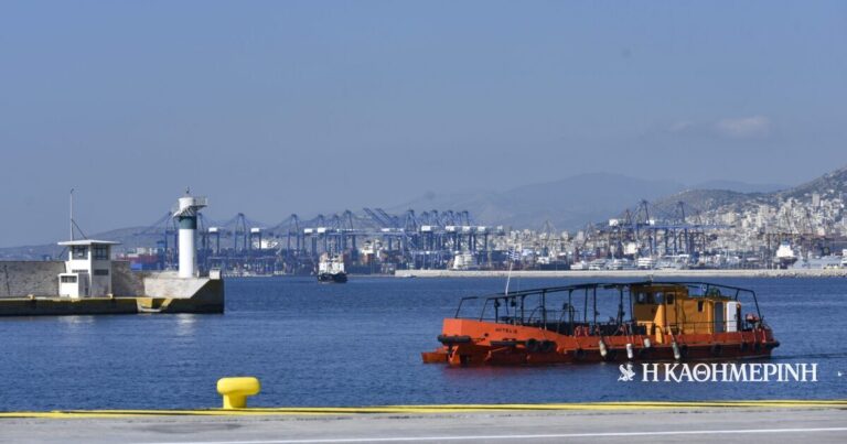 Μυστήριο με θαλάσσια ρύπανση από πετρελαιοειδή στον Πειραιά