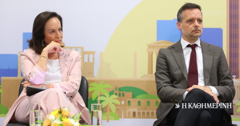 Δούκας κατά Διαμαντοπούλου: «Δεν εκφράζει τον κόσμο του ΠΑΣΟΚ»