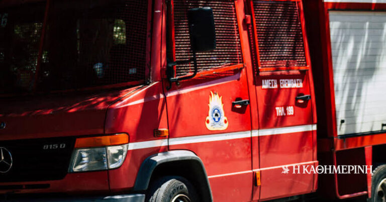 Επεσε τοίχος στο Παγκράτι – Διακοπή κυκλοφορίας στην οδό Εργοτίμου