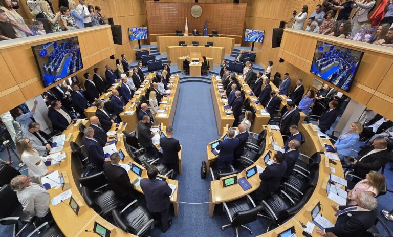 Πρόεδρος της Βουλής ξανά η Αννίτα Δημητρίου