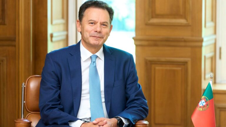 Πορτογαλία: «Πράσινο φως» σε νομοσχέδιο για την επιβολή φόρου στα υπερκέρδη των εταιρειών ενέργειας