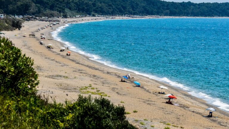 Νεκρός 86χρονος λουόμενος σε παραλία της Χαλκιδικής
