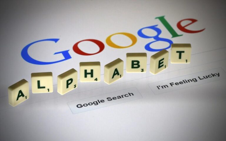 Η Alphabet, μητρική της Google, ξεπερνά τις προσδοκίες - Τα έσοδα από το cloud σχεδόν διπλασιάζονται