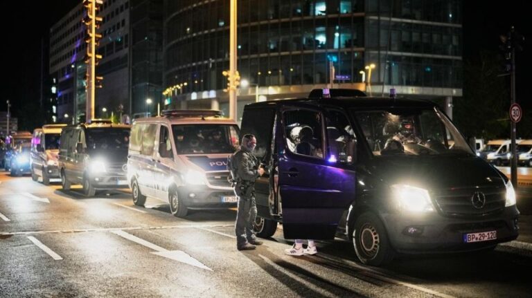 Βερολίνο: Στο φως η ταυτότητα του Ισλαμιστή δράστη της επίθεσης-Είχε βγει από δομή κράτησης τον Μάιο
