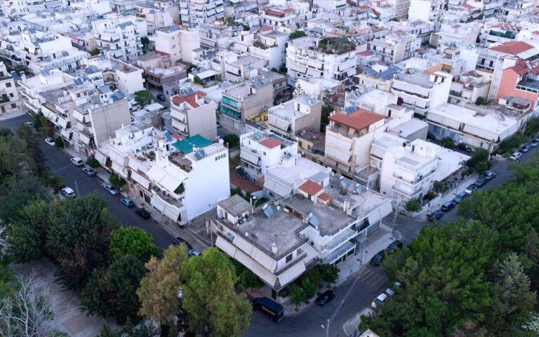 Στεγαστικά δάνεια: Χαμηλότερα από τον ευρωπαϊκό μέσο όρο τα επιτόκια στην Ελλάδα