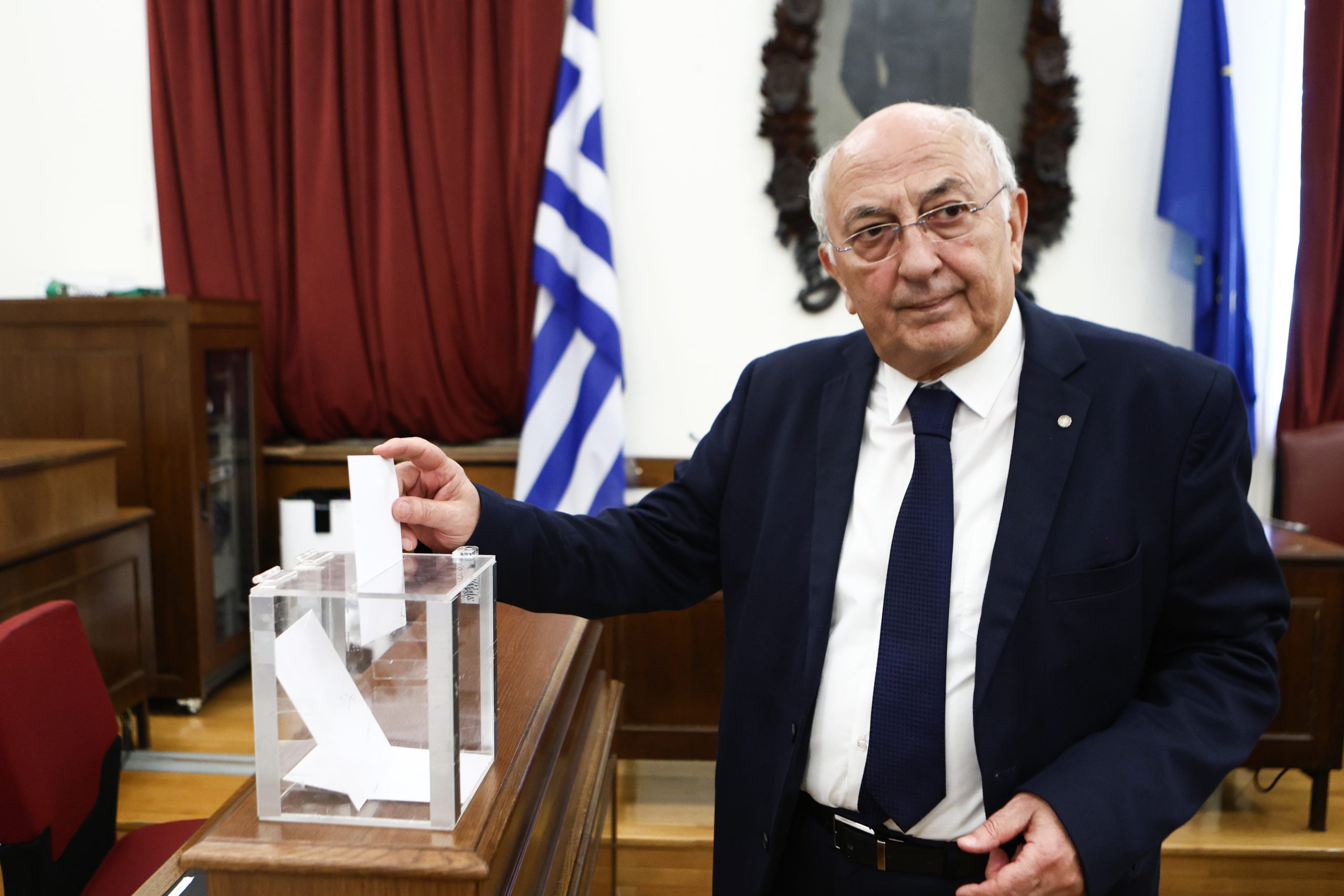 &Sigma;&Upsilon;&Rho;&Iota;&Zeta;&Alpha; &Alpha;&Mu;&Alpha;&Nu;&Alpha;&Tau;&Iota;&Delta;&Eta;&Sigma;
