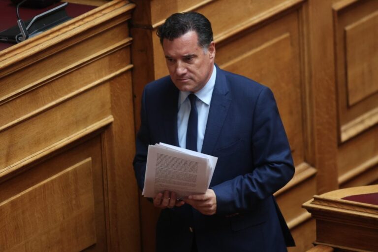 Άδωνις Γεωργιάδης: Άμεση παρέμβαση για τον 87χρονο στο Ιπποκράτειο – «Δεν έχουν θέση τέτοιες συμπεριφορές στο ΕΣΥ»