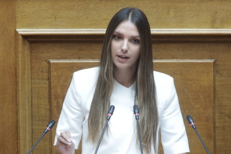 Μυρτώ Κοροβέση: Παραιτήθηκε από τους Δημοκράτες του Στέφανου Κασσελάκη - «Συγκεχυμένη η πολιτική κατεύθυνση του κόμματος»