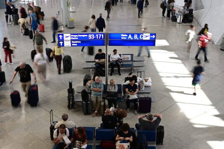 Διεθνής Αερολιμένας Αθηνών: 15,75 εκατ. επιβάτες το α' εξάμηνο - Άνοδος 4,5%