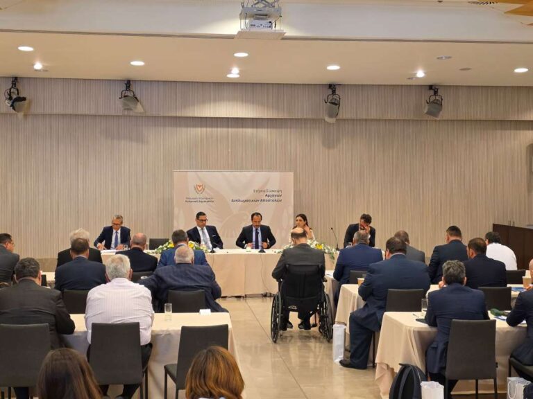 Αξιοποίηση αποτελεσμάτων Κυπριακής Προεδρίας ζητά από τις διπλωματικές αποστολές ο ΠτΔ