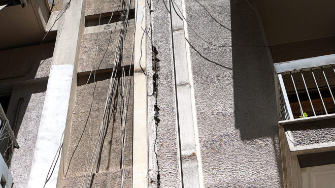 αυτοψία-της-κ-στα-ραγισμένα-κτίρια-τ-564347632