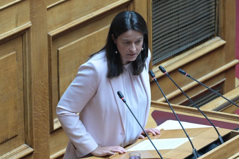 Κεραμέως: Άλλες 8.000 θέσεις εργασίας στο πρόγραμμα απασχόλησης για ανέργους 55-74 ετών