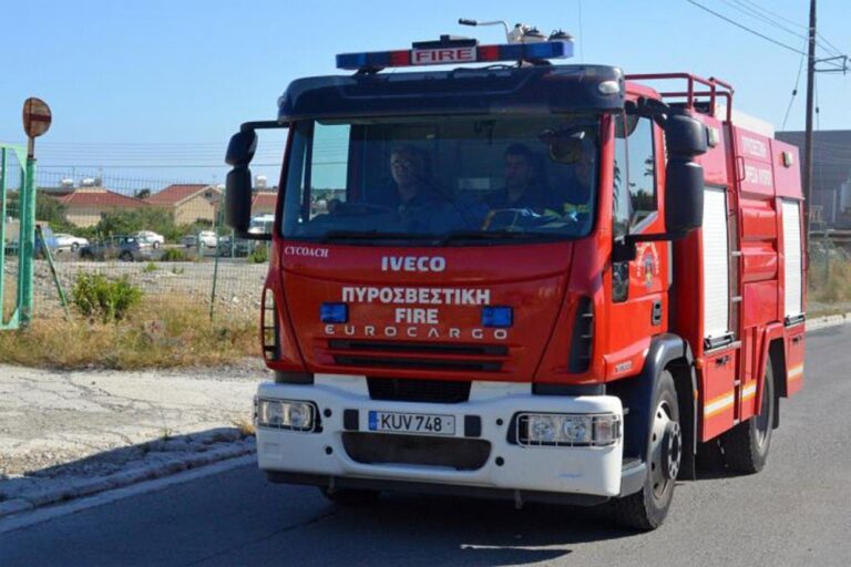 Φωτιά τα χαράματα σε αυτοκίνητο στη Λευκωσία – Ήταν σταθμευμένο σε ανοιχτό οικόπεδο