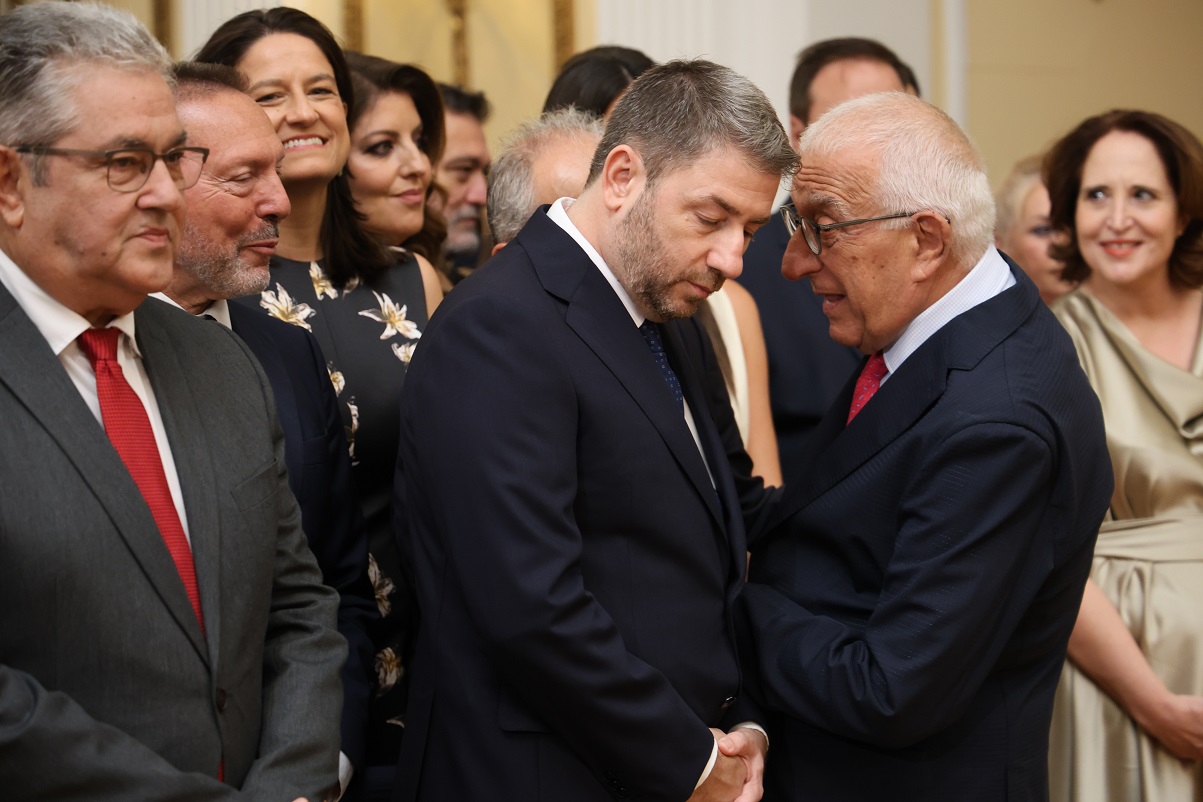 &Delta;&epsilon;&xi;ί&omega;&sigma;&eta; &sigma;&tau;&omicron; &Pi;&rho;&omicron;&epsilon;&delta;&rho;&iota;&kappa;ό &Mu;έ&gamma;&alpha;&rho;&omicron; &alpha;&pi;ό &tau;&omicron;&nu; &Pi;&rho;ό&epsilon;&delta;&rho;&omicron; &tau;&eta;&sigmaf; &Delta;&eta;&mu;&omicron;&kappa;&rho;&alpha;&tau;ί&alpha;&sigmaf; &Kappa;&omega;&sigma;&tau;&alpha;&nu;&tau;ί&nu;&omicron; &Tau;&alpha;&sigma;&omicron;ύ&lambda;&alpha; &gamma;&iota;&alpha; &tau;&eta;&nu; 52&eta; &epsilon;&pi;έ&tau;&epsilon;&iota;&omicron; &tau;&eta;&sigmaf; &alpha;&pi;&omicron;&kappa;&alpha;&tau;ά&sigma;&tau;&alpha;&sigma;&eta;&sigmaf; &tau;&eta;&sigmaf; &Delta;&eta;&mu;&omicron;&kappa;&rho;&alpha;&tau;ί&alpha;&sigmaf;, &Pi;&alpha;&rho;&alpha;&sigma;&kappa;&epsilon;&upsilon;ή 24 &Iota;&omicron;&upsilon;&lambda;ί&omicron;&upsilon; 2026  (&Gamma;&Iota;&Alpha;&Nu;&Nu;&Eta;&Sigma; &Pi;&Alpha;&Nu;&Alpha;&Gamma;&Omicron;&Pi;&Omicron;&Upsilon;&Lambda;&Omicron;&Sigma;
