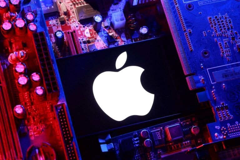 Η Apple υποφέρει: Κατρακύλα 7% για τις μετοχές και κίνδυνος για απώλεια - μαμούθ 360 δισ.δολαρίων