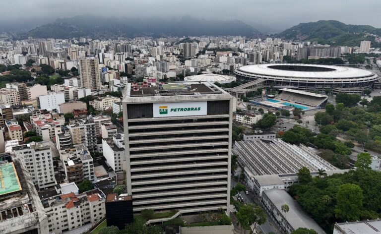 Βραζιλία: Η CEO της Petrobras προβλέπει ότι το πετρέλαιο θα διαμορφωθεί στην περιοχή των 72 έως 75 δολαρίων ανά βαρέλι