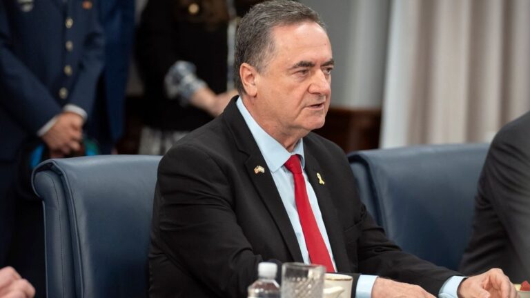 Ισραήλ: «Έτοιμοι να χτυπήσουμε το Ιράν και τρίτη φορά, αν χρειαστεί» λέει ο υπουργός Άμυνας