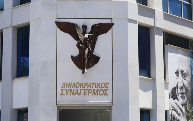 Αναβρασμός στον ΔΗΣΥ από τις δηλώσεις Τορναρίτη για «στροφή προς Χριστοδουλίδη»
