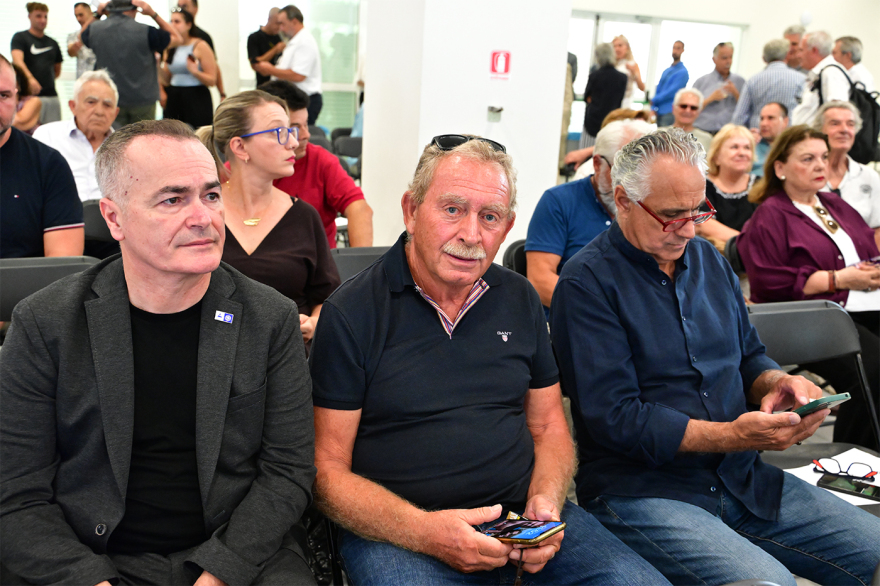 &Omicron; &Tau;&sigma;ί&pi;&rho;&alpha;&sigmaf; &pi;&alpha;&rho;&omicron;&upsilon;&sigma;ί&alpha;&sigma;&epsilon; &tau;&omicron; &sigma;&chi;έ&delta;&iota;&omicron; &tau;&eta;&sigmaf; &Epsilon;&Lambda;&Alpha;&Sigma; &gamma;&iota;&alpha; &tau;&eta;&nu; &Tau;&omicron;&pi;&iota;&kappa;ή &Alpha;&upsilon;&tau;&omicron;&delta;&iota;&omicron;ί&kappa;&eta;&sigma;&eta;: &Theta;&alpha; &kappa;&alpha;&tau;&alpha;&rho;&gamma;ή&sigma;&omicron;&upsilon;&mu;&epsilon; &tau;&iota;&sigmaf; &alpha;&pi;&omicron;&kappa;&epsilon;&nu;&tau;&rho;&omega;&mu;έ&nu;&epsilon;&sigmaf; &delta;&iota;&omicron;&iota;&kappa;ή&sigma;&epsilon;&iota;&sigmaf;