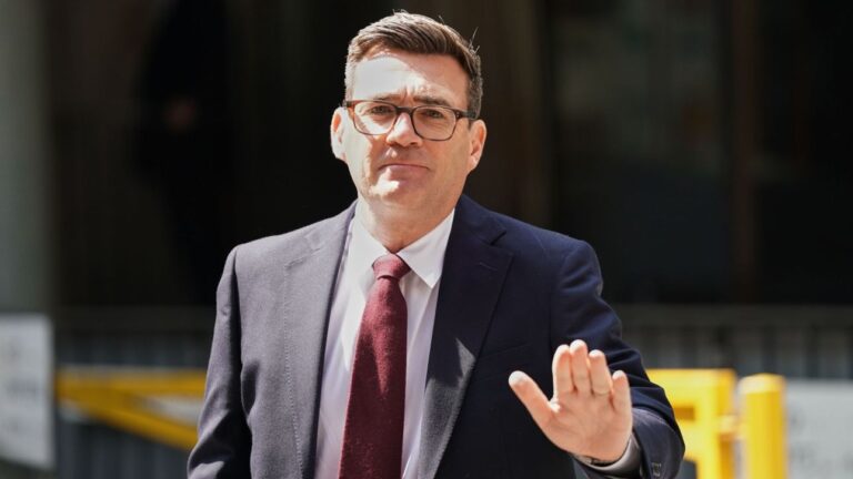 Βρετανία: Σειρά παραιτήσεων υπουργών του Στάρμερ μετά την ανάληψη από τον Άντι Μπέρναμ