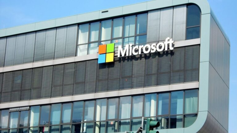 Η Microsoft ανακοίνωσε την απόλυση 4.800 εργαζομένων - Νέο κύμα απολύσεων τον Ιούνιο του 2027