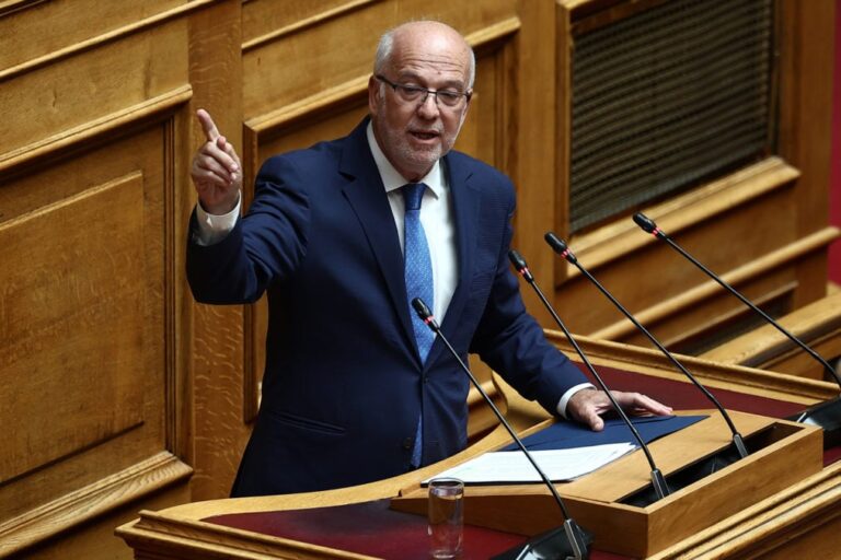 Φλωρίδης: Έχουμε επιχείρηση απαξίωσης της διαδικασίας αναθεώρησης από μια αντιπολίτευση που «αυτοδιαλύεται»