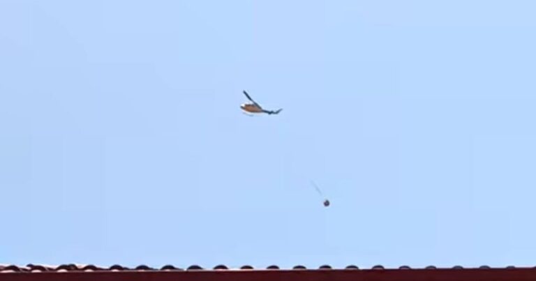 Φωτιά στον Άγιο Δημήτριο Κοζάνης – Ρίψεις νερού από ελικόπτερο