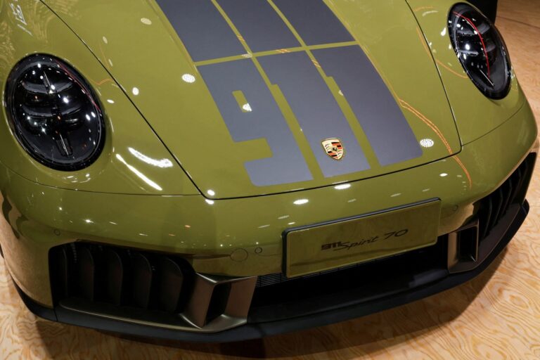 Γερμανικά ΜΜΕ: Η Porsche σχεδιάζει περικοπές ακόμη 5.000 θέσεων εργασίας