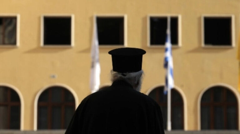 Εκκλησιαστική περιουσία: Το ιερό real estate των €15 δισ. και τα 10.000 νομικά πρόσωπα με τα «χρυσά ακίνητα»