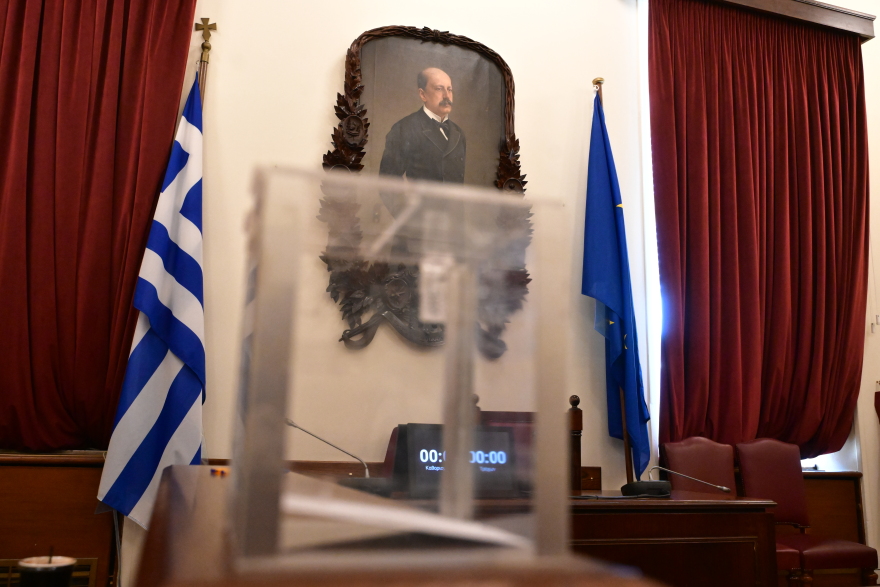 &Pi;&rho;ό&epsilon;&delta;&rho;&omicron;&sigmaf; &tau;&omicron;&upsilon; &Sigma;&Upsilon;&Rho;&Iota;&Zeta;&Alpha; &eta; &Delta;&omicron;ύ&rho;&omicron;&upsilon; &mu;&epsilon; 7 &alpha;&pi;ό &tau;&iota;&sigmaf; 8 &psi;ή&phi;&omicron;&upsilon;&sigmaf;