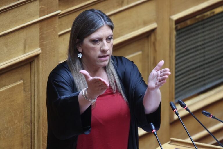 Κωνσταντοπούλου: «Η Πλεύση Ελευθερίας δεν εξαφανίζεται - Ο Μητσοτάκης συμπράττει με τον Τσίπρα για να πλήξει την αντιπολίτευση»
