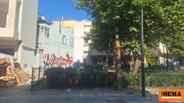 Ελεύθερος με όρους ο 19χρονος που τραυμάτισε ανήλικους με μαχαίρι στη Λάρισα