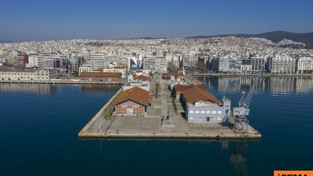 Εντοπίστηκε κέλυφος νάρκης στη θαλάσσια περιοχή του λιμανιού της Θεσσαλονίκης σε βάθος 31 μέτρων