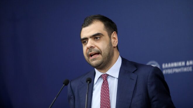 θεσσαλονίκη-5-τραυματίες-από-τα-γκαζάκ-564318229