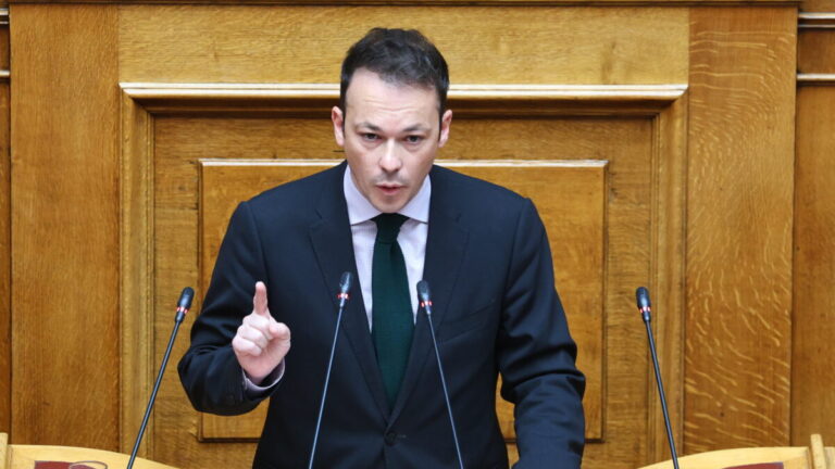 &Mu;&iota;&lambda;&tau;&iota;ά&delta;&eta;&sigmaf; &Zeta;&alpha;&mu;&pi;ά&rho;&alpha;&sigmaf;