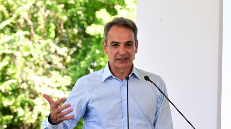 &Kappa;&upsilon;&rho;&iota;ά&kappa;&omicron;&sigmaf; &Mu;&eta;&tau;&sigma;&omicron;&tau;ά&kappa;&eta;&sigmaf;