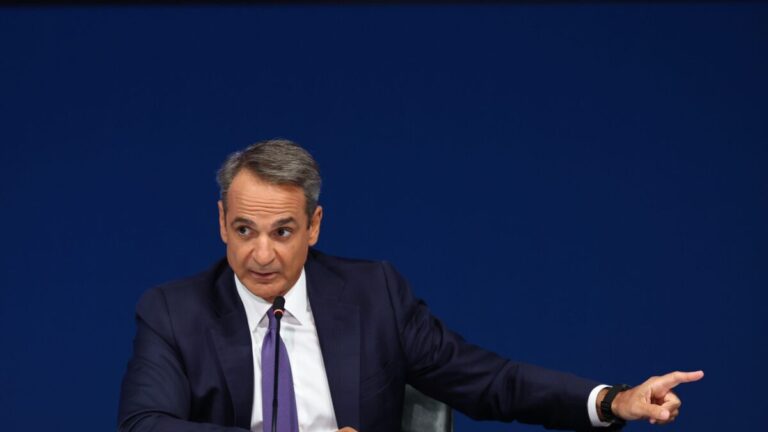 &Omicron; &Kappa;&upsilon;&rho;&iota;ά&kappa;&omicron;&sigmaf; &Mu;&eta;&tau;&sigma;&omicron;&tau;ά&kappa;&eta;&sigmaf;