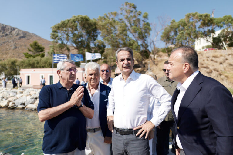 &Mu;&eta;&tau;&sigma;&omicron;&tau;ά&kappa;&eta;&sigmaf; &alpha;&pi;ό &Lambda;έ&rho;&omicron;: &Omicron;&iota; &alpha;&kappa;&rho;ί&tau;&epsilon;&sigmaf; &epsilon;ί&chi;&alpha;&nu; &pi;&omicron;&nu;έ&sigma;&epsilon;&iota; &alpha;&pi;ό &tau;&eta;&nu; &pi;&omicron;&lambda;&iota;&tau;&iota;&kappa;ή &alpha;&nu;&omicron;&iota;&kappa;&tau;ώ&nu; &sigma;&upsilon;&nu;ό&rho;&omega;&nu;, &alpha;&nu;&tau;&iota;&mu;&epsilon;&tau;&omega;&pi;ί&sigma;&alpha;&mu;&epsilon; &tau;&eta; &mu;ά&sigma;&tau;&iota;&gamma;&alpha; &tau;&omicron;&upsilon; &mu;&epsilon;&tau;&alpha;&nu;&alpha;&sigma;&tau;&epsilon;&upsilon;&tau;&iota;&kappa;&omicron;ύ