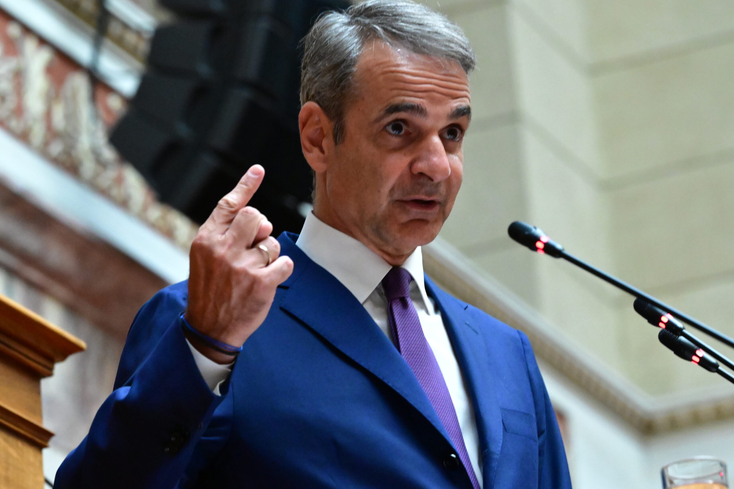&Sigma;&upsilon;&nu;&epsilon;&delta;&rho;ί&alpha;&sigma;&eta; &tau;&eta;&sigmaf; &Kappa;&Omicron; &tau;&eta;&sigmaf; &Nu;&Delta;, &Mu;&eta;&tau;&sigma;&omicron;&tau;ά&kappa;&eta;&sigmaf;