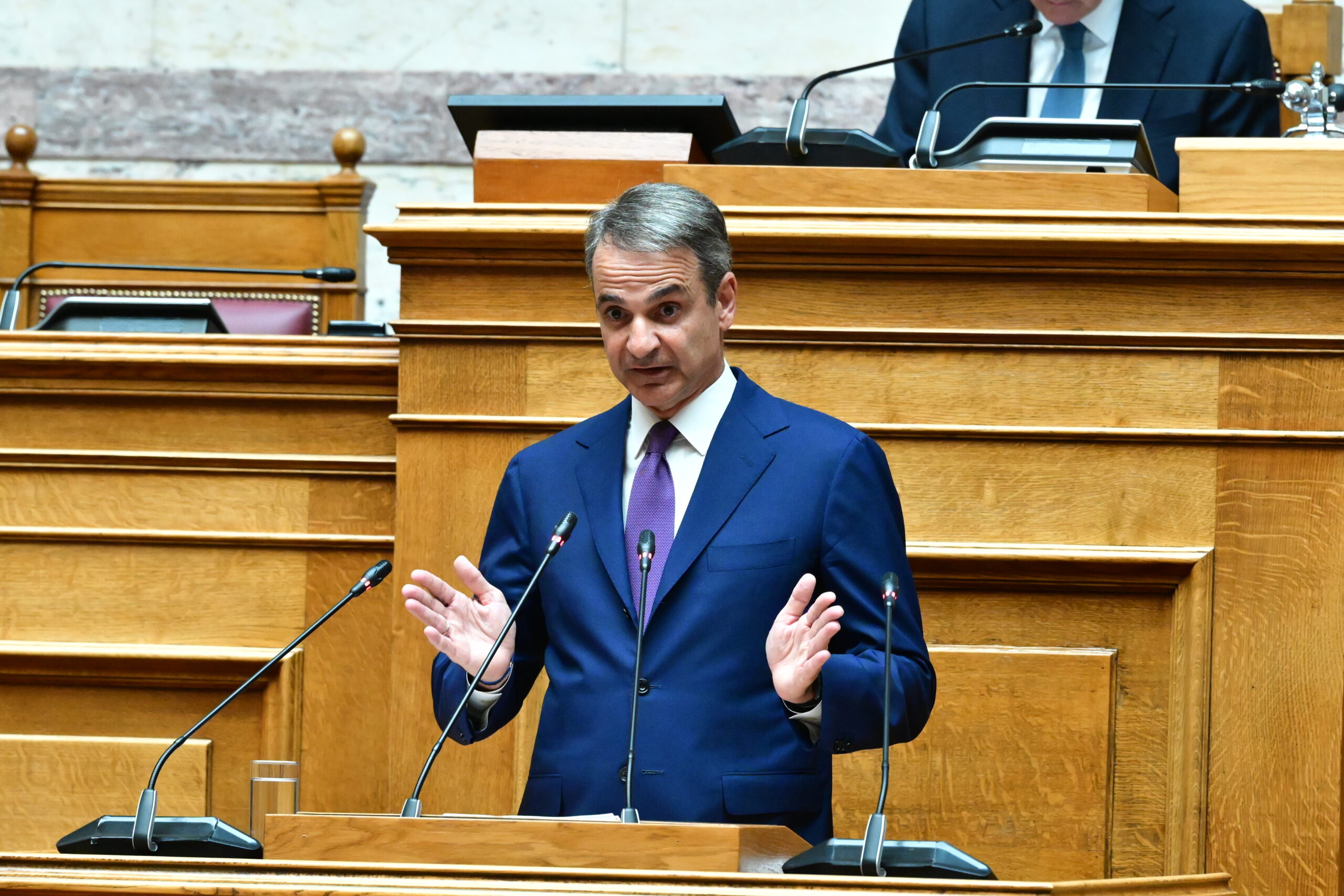 &Sigma;&upsilon;&nu;&epsilon;&delta;&rho;ί&alpha;&sigma;&eta; &tau;&eta;&sigmaf; &Kappa;&Omicron; &tau;&eta;&sigmaf; &Nu;&Delta;, &Mu;&eta;&tau;&sigma;&omicron;&tau;ά&kappa;&eta;&sigmaf;
