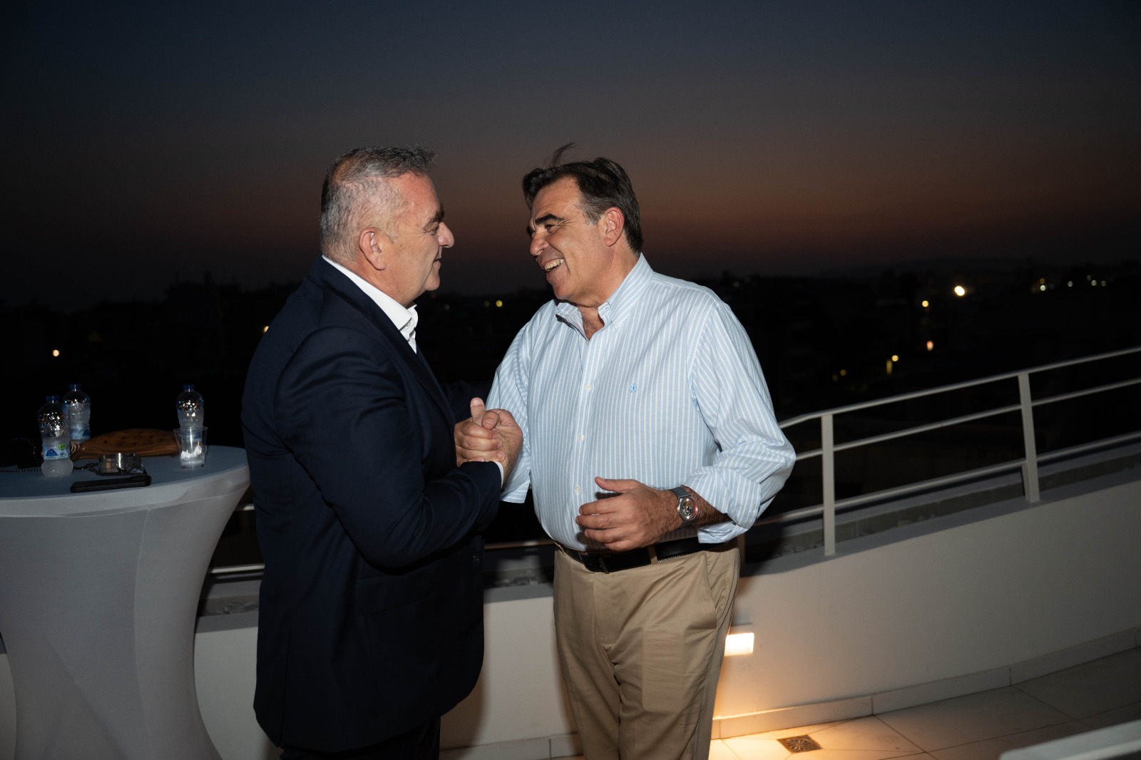 &Phi;&rho;έ&nu;&tau;&iota; &Mu;&pi;&epsilon;&lambda;έ&rho;&eta;&sigmaf;