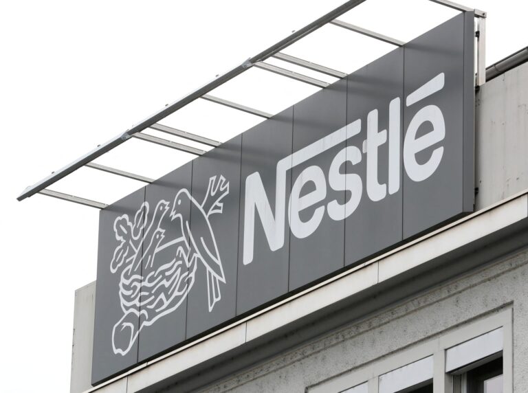 FT: Κοντά στην πώληση του μεριδίου της η Nestle στην επιχείρηση ύδρευσης με αποτίμηση σχεδόν 5 δισεκ. ευρώ