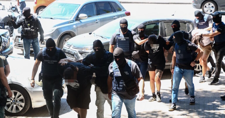 Θεσσαλονίκη: Απολογούνται σήμερα οι 3 συλληφθέντες για την εμπρηστική επίθεση στο σπίτι της Αφροδίτης Νέστορα